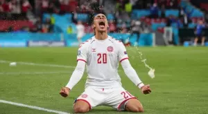 Тъжната история зад решението на Поулсен да играе като "Юрари" на Евро 2020