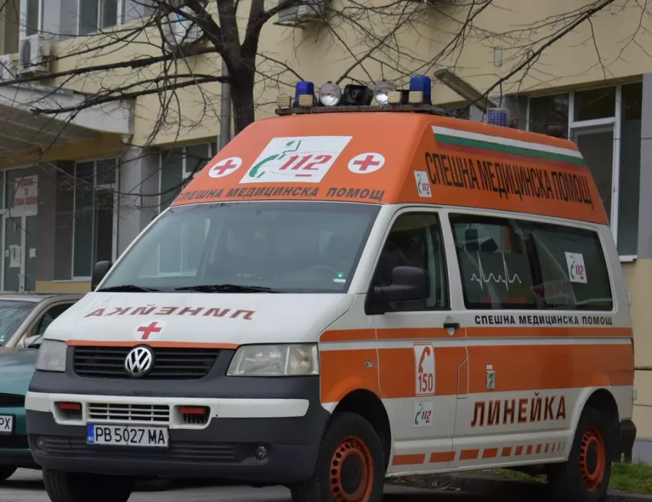 Два автобуса катастрофираха в София, пострадали са две деца