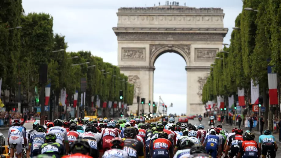"Тур Дьо Франс” 2022: Лапорт продължи доминацията на “Jumbo-Visma” с победа в етап 19