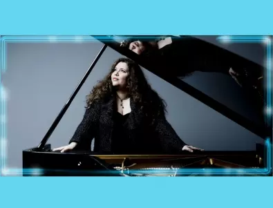 Невероятната пианистка Пламена Мангова се връща в страната с клавирен рецитал на 26.06 в Зала 