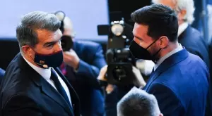 {{ otherArticle[0].article.title }}