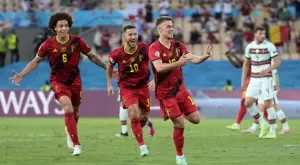 Азар пред завръщане на Острова, Нюкасъл проявява интерес