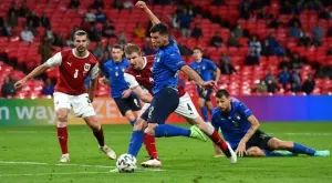 Поезия в ход: "Скритите" движения, които "отпушиха" Италия в продълженията