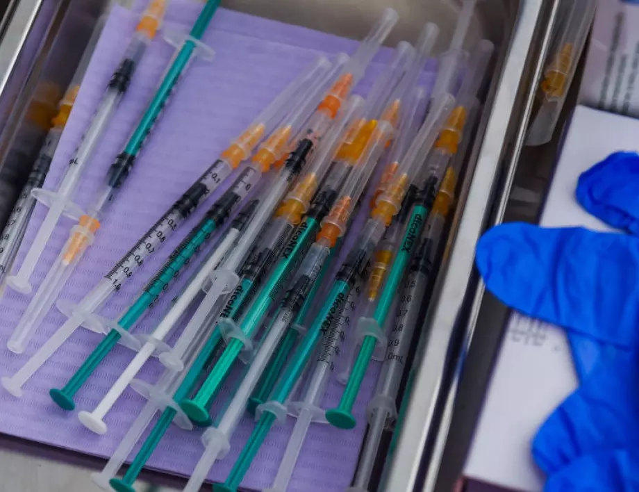  Гърция ще иска негативен тест от всички руснаци, независимо дали са ваксинирани или не