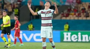 Официално: УЕФА представи идеалния отбор за Евро 2020 - без Роналдо и Шик