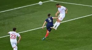 {{ otherArticle[0].article.title }}