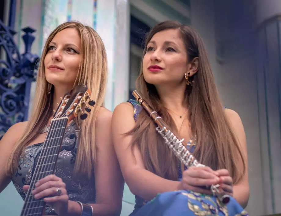 Бутиков концерт „Дунавски импресии“ за флейта и китара от елегантните дами от ViennaDuo на 29 юни в София
