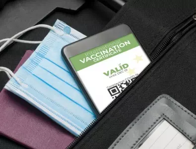 В Чикаго арестуваха аптекар, продавал ваксинационни паспорти