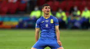 {{ otherArticle[0].article.title }}