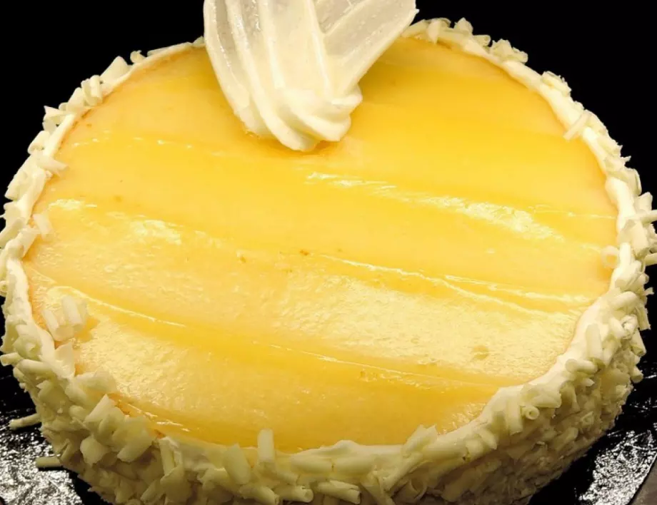 Уникален десерт за жегите! Лимонова торта без печене