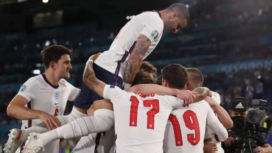 Фарсът Евро 2020: Бе ли УЕФА "запазила" трофея за "домакина" Англия, преди да се намеси Италия?