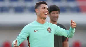 {{ otherArticle[0].article.title }}