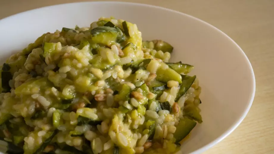 Най-вкусното ястие от тиквички, готово за 15 минути 
