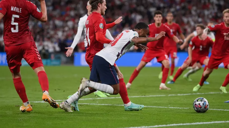 Англия се класира на първи финал на Европейско първенство