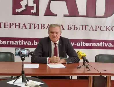Румен Петков предлага заседанията на МС да се преместят в сградата на парламента
