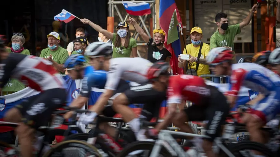  “Тур Дьо Франс”: Нилс Полит спечели етап 12, Погачар без проблеми за жълтата фланелка
