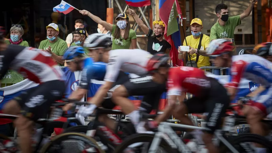 “Тур Дьо Франс” 2022: Юго Юл спечели етап 16 след солова атака