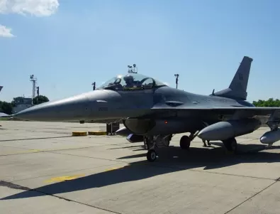 Американските F-16 кацнаха в авиобаза Граф Игнатиево