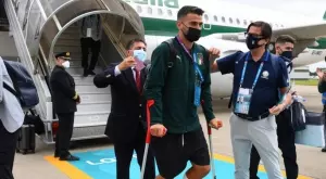 Контузеният Спинацола отиде в Англия, за да подкрепя Италия на финала