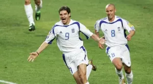 {{ otherArticle[0].article.title }}