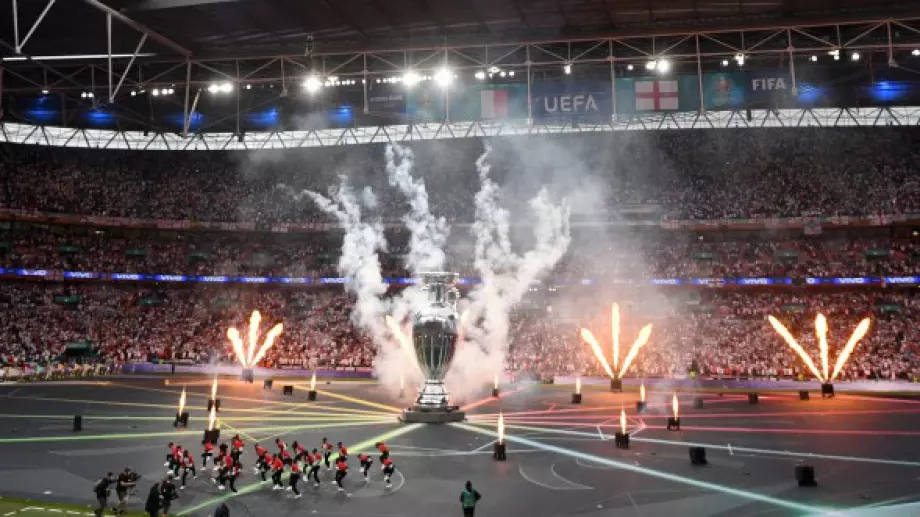 Пищна церемония и фойерверки откриха финала на Евро 2020 (ВИДЕО)