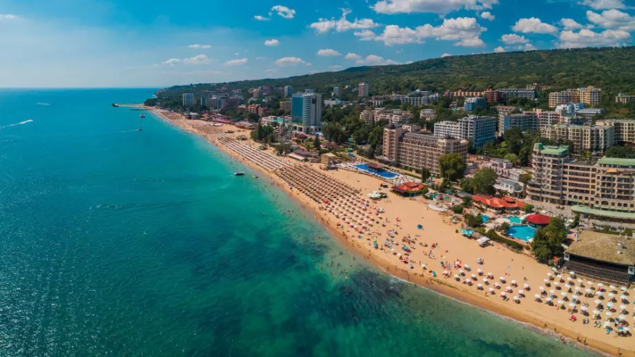Министрите Генчовска и Проданов откриват летния туристически сезон 2022 