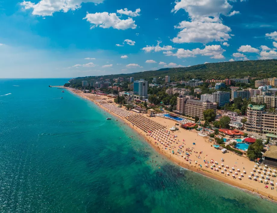 Министрите Генчовска и Проданов откриват летния туристически сезон 2022 