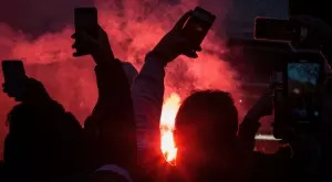 Кадри от Плевен: Десетки италиански студенти празнуват титлата на Италия от Евро 2020 (ВИДЕО)