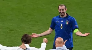 {{ otherArticle[0].article.title }}