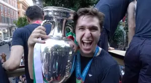 ВИДЕО: Киеза трогателно сподели успеха на Евро 2020 с майка си