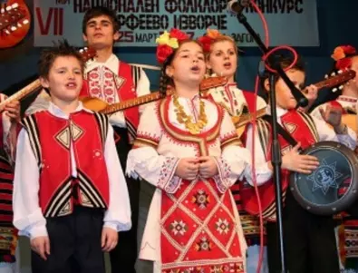 500 деца събира детският музикално-фолклорен конкурс 