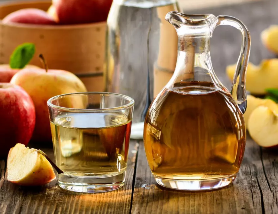 Най-добрaтa рецепти за домашен ябълков оцет