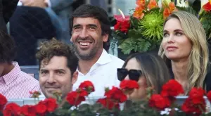 {{ otherArticle[0].article.title }}