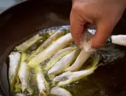 При пържене на риба – добавете това в тигана срещу залепване