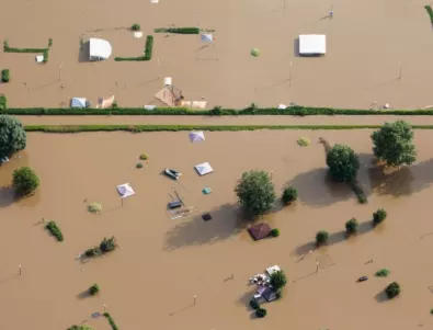 След проливни дъждове в САЩ: Столицата на Върмонт е под вода (ВИДЕА)