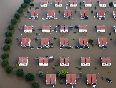 Нови проливни дъждове влошиха бедствието в Окланд 