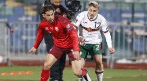 {{ otherArticle[0].article.title }}