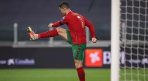 Кристиано "ще се изяде от яд" след новия немислим рекорд на Меси (СНИМКА)