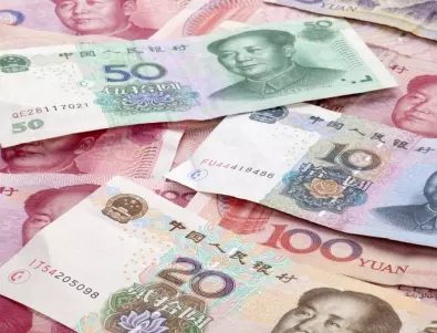 Китай взима спешни мерки срещу рязкото поевтиняване на юана 