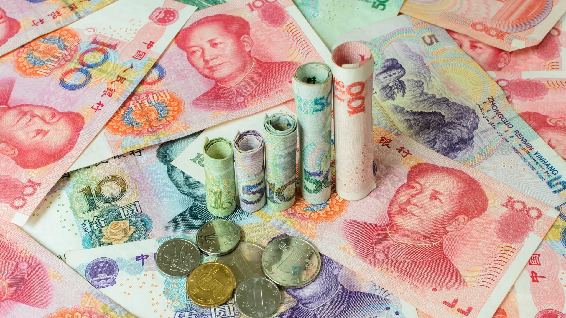 Русия преговоря с Китай за заеми в юани