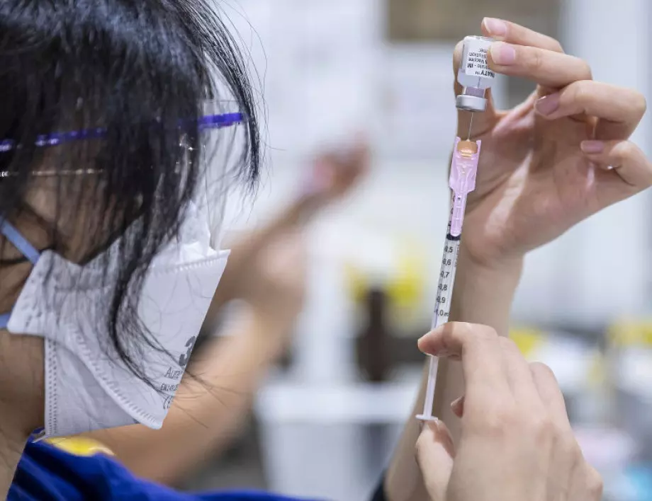 Американска компания примамва служители да се ваксинират с увеличение на заплатите 