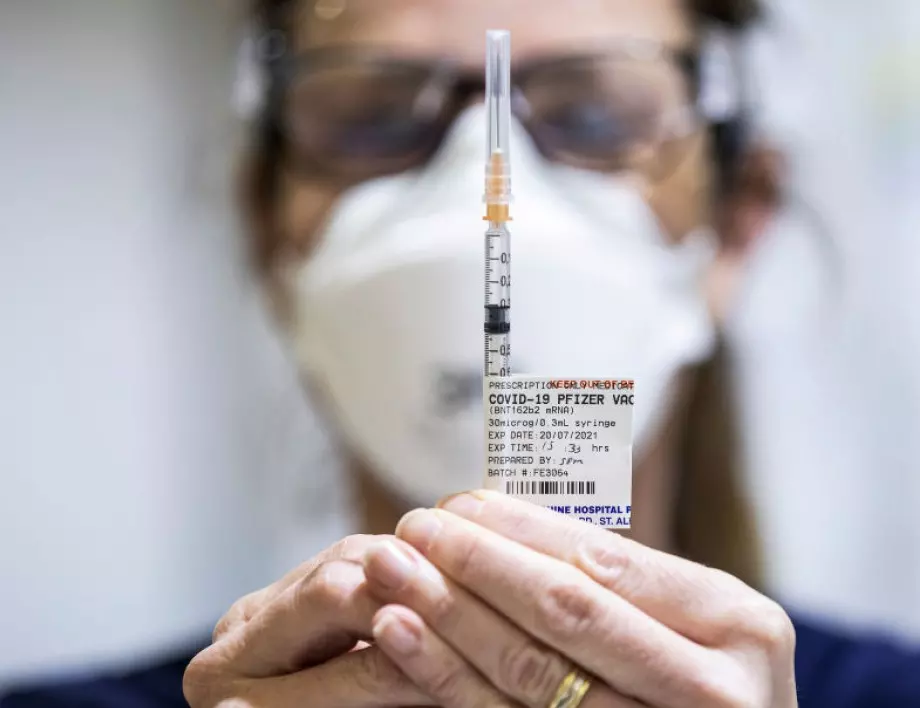 Д-р Христиана Бацелова: За сега няма препоръка за поставяне на трета доза ваксина