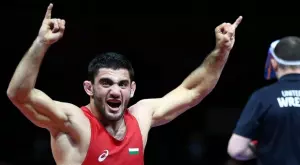 Миг невнимание напът да изхвърли Айк Мнацаканян от Олимпийските игри в Токио