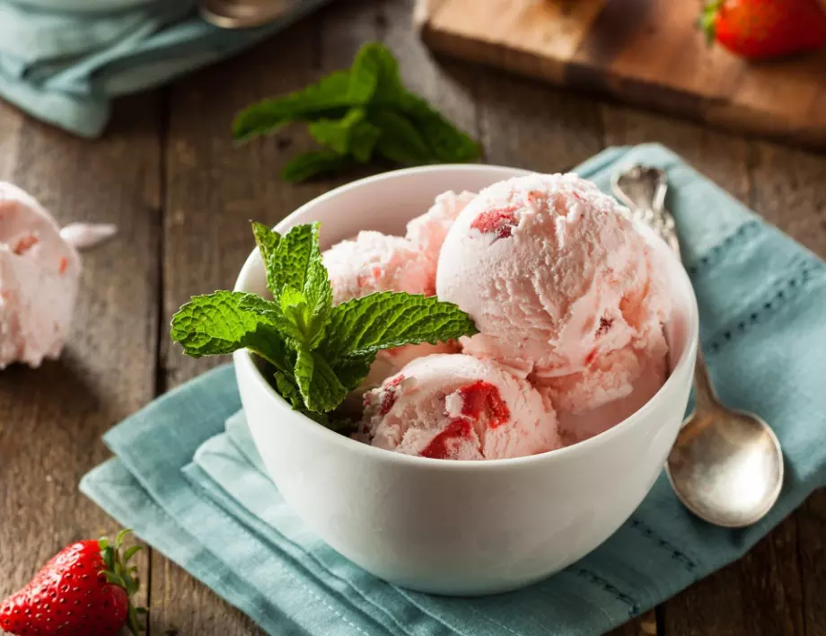 Сладоледът от 2 съставки, който се превърна в ХИТ това лято 
