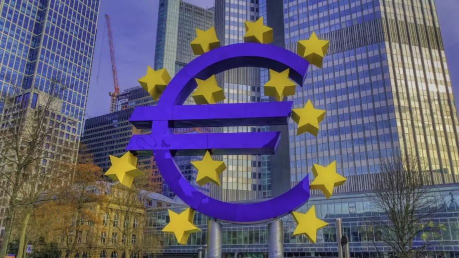Европейската банка за развитие прекратява дейността си в Москва и Минск 