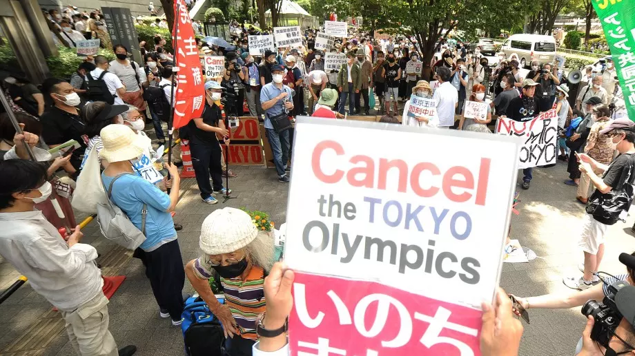 Протести срещу Олимпийските игри мигове преди откриването 