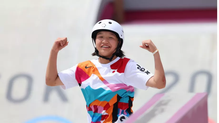 13-годишната Момиджи Нишия отвя конкуренцията в скейтбординга