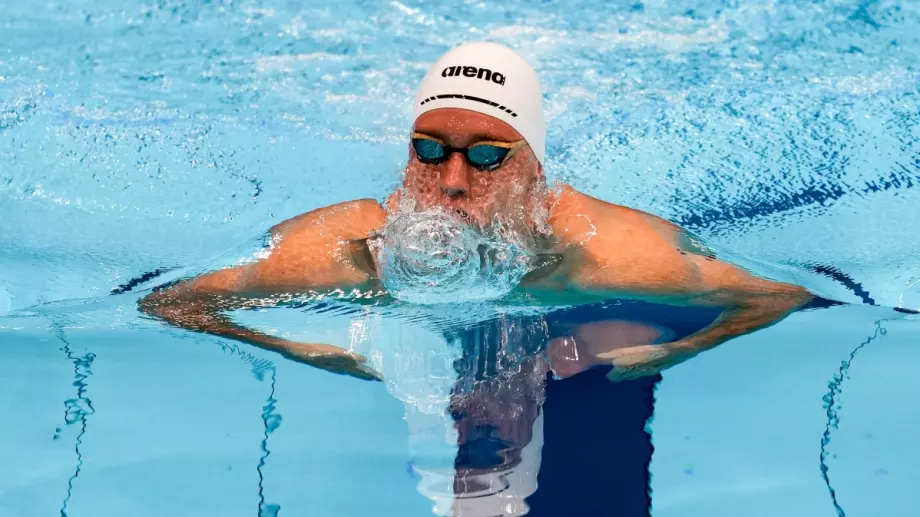 Любомир Епитропов на полуфинал на 200 метра бруст на Световното по плуване