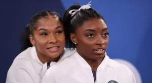 {{ otherArticle[0].article.title }}