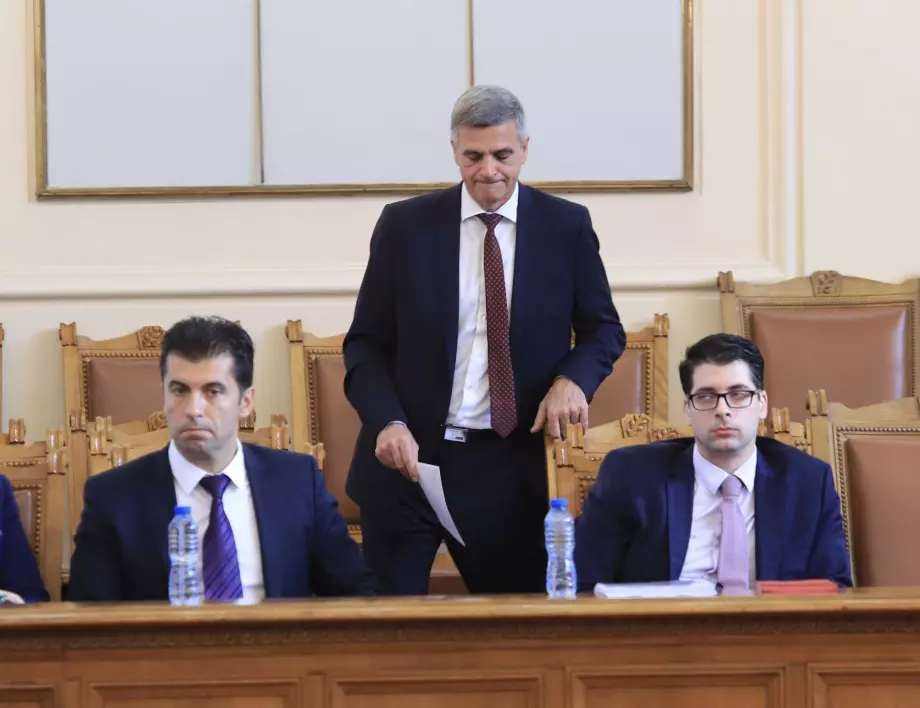 Янев пред депутатите: Да внимаваме с оценките на кредитните рейтинги